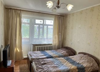 Сдача в аренду 2-ком. квартиры, 47.5 м2, Кириши, проспект Героев, 27