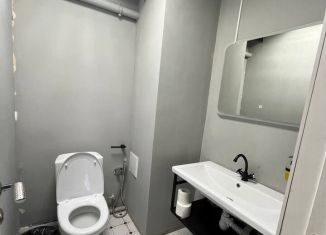 Продаю помещение свободного назначения, 145.8 м2, Саратов, Университетская улица, 28