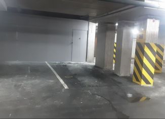 Сдаю в аренду машиноместо, 18 м2, Петрозаводск, улица Чапаева, 50