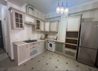 Аренда 2-ком. квартиры, 55 м2, Сочи, Яблочная улица, 2А, микрорайон Мамайка