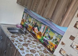 Сдаю 2-ком. квартиру, 44 м2, Междуреченск, улица Лукиянова, 15