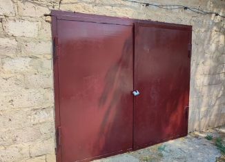 Продам гараж, 30 м2, село Икряное, улица Горького, 2А