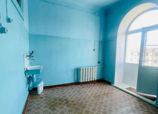 Продаю 2-комнатную квартиру, 48.4 м2, Чита, улица Ленина, 56