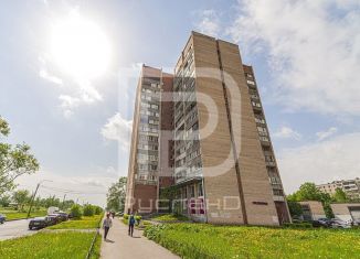 Продается комната, 12.7 м2, Санкт-Петербург, метро Дунайская, Загребский бульвар, 19к1