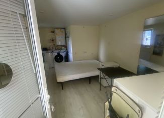 Сдам в аренду квартиру студию, 15 м2, Сочи, Красная улица, 31, микрорайон Центральный