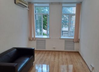 Сдача в аренду помещения свободного назначения, 16.7 м2, Москва, Шубинский переулок, 2/3, район Арбат