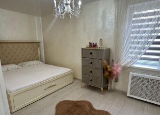 Продам 2-ком. квартиру, 47 м2, Грозный, бульвар Султана Дудаева, 7, 1-й микрорайон