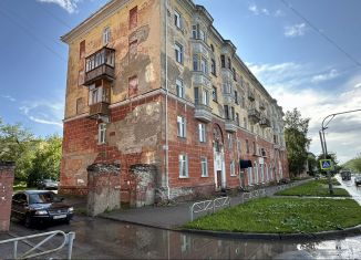 Продаю трехкомнатную квартиру, 66.5 м2, Березники, Советский проспект, 16