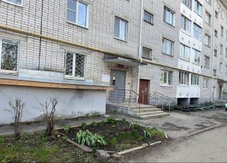 Продаю 1-ком. квартиру, 32.1 м2, Йошкар-Ола, улица Подольских Курсантов, 4А, 3-й микрорайон