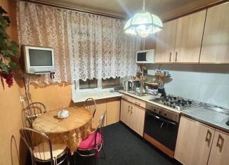 Сдаю в аренду 3-комнатную квартиру, 60 м2, Липецк, улица Адмирала Макарова, 22