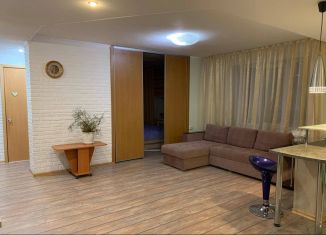 3-комнатная квартира в аренду, 65 м2, Тихвин, 3-й микрорайон, 9