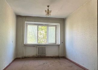 Продам многокомнатную квартиру, 100 м2, Грозный, улица Каменщиков, 10