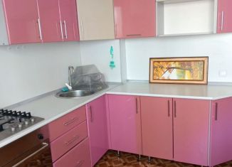 Сдам в аренду однокомнатную квартиру, 40 м2, Туймазы, улица Чапаева, 6В