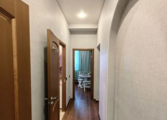 Продается 2-комнатная квартира, 59 м2, Мурманская область, улица Шевченко, 7