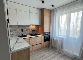 Продается однокомнатная квартира, 35 м2, Псков, улица Юности, 1