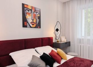 Продажа трехкомнатной квартиры, 58 м2, Киров, Владимирская улица, 140