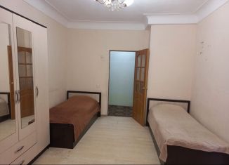 Аренда 3-ком. квартиры, 57 м2, поселок городского типа Афипский, улица 50 лет Октября, 27