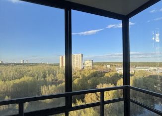 Продается 3-ком. квартира, 74 м2, Екатеринбург, Октябрьский район, Хуторская улица, 1/3
