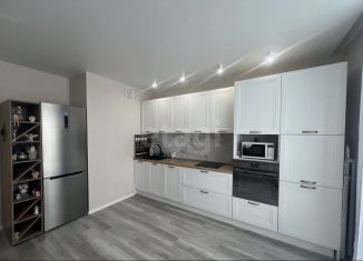 Трехкомнатная квартира в аренду, 70 м2, Тюмень, улица Николая Никитина, 12, Восточный округ
