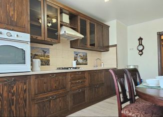 Продам двухкомнатную квартиру, 60 м2, Саратовская область, улица Академика Жук