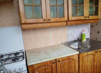 Сдаю трехкомнатную квартиру, 65 м2, Кингисепп, улица Воровского, 19