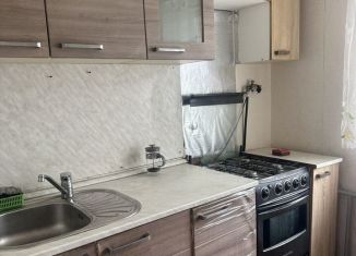 Сдается однокомнатная квартира, 32 м2, Колпино, улица Тазаева, 20