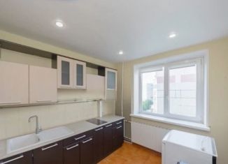 Продам 1-комнатную квартиру, 36 м2, Тюмень, улица Валерии Гнаровской, 10