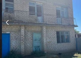 2-комнатная квартира на продажу, 88.8 м2, Калмыкия, Школьная улица, 4