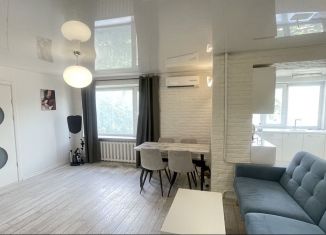 Продам 3-комнатную квартиру, 73 м2, Ставрополь, Гражданская улица