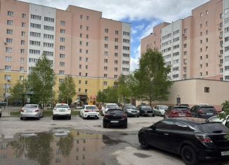 Продажа двухкомнатной квартиры, 55 м2, Пенза, улица Антонова, 20