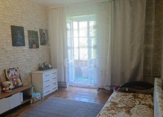 Продаю 2-ком. квартиру, 41 м2, Нижний Тагил, улица Ильича, 42