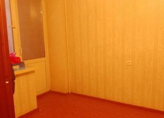 Продаю двухкомнатную квартиру, 52.4 м2, Глазов, улица Мира, 6Б