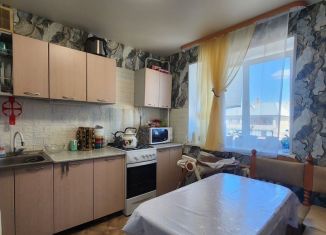 Продам 2-ком. квартиру, 44 м2, Азнакаево, улица Султангалиева, 25Б