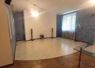 Продажа четырехкомнатной квартиры, 157 м2, Туапсе, улица Карла Маркса, 15