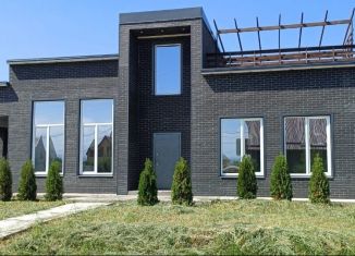 Продаю дом, 187 м2, Ессентуки, улица имени Н. Панасенко