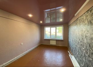 Продается двухкомнатная квартира, 49.8 м2, поселок Красный Октябрь, Центральная улица, 17