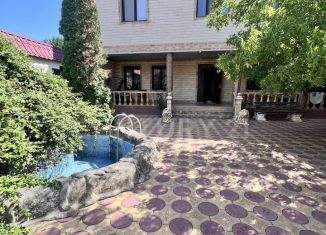 Продаю дом, 350 м2, посёлок городского типа Семендер, Салатавская улица, 18