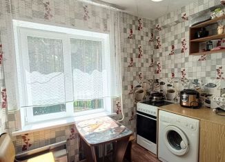 Сдам 1-ком. квартиру, 30 м2, поселок городского типа Черемушки, посёлок городского типа Черёмушки, 23