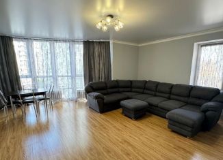 Трехкомнатная квартира в аренду, 107 м2, Пятигорск, Оранжерейная улица, 21к3