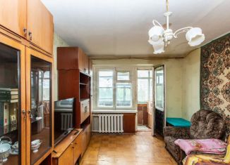 Продажа 2-ком. квартиры, 44 м2, Тобольск, 4-й микрорайон, 38