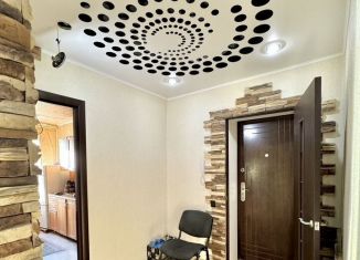 Продается двухкомнатная квартира, 52 м2, Алексин, улица Трудовые Резервы, 41