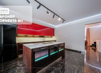 Сдается в аренду дом, 300 м2, Санкт-Петербург, Цветочная улица, 2