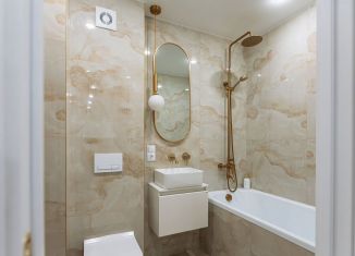 Продаю 2-ком. квартиру, 53.6 м2, Калининград, улица Куйбышева, 113