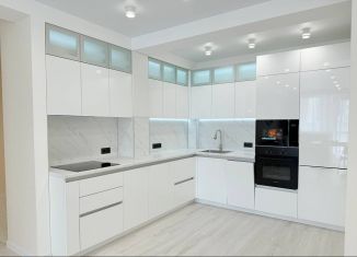 Продается 2-комнатная квартира, 123 м2, Киров, Морозовская улица, 56