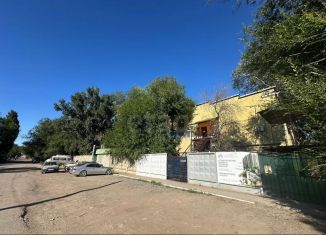 Помещение свободного назначения на продажу, 985.9 м2, Астрахань, улица Адмирала Нахимова, 42А, Советский район