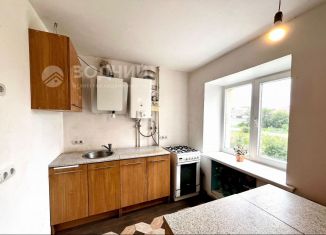 Продам 3-ком. квартиру, 55.7 м2, Канаш, проспект Ленина, 11