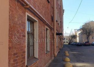 Продается 3-комнатная квартира, 83.2 м2, Кронштадт, улица Мартынова, 11