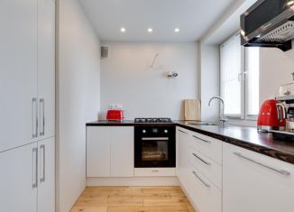 Продаю 2-ком. квартиру, 57 м2, Москва, Трифоновская улица, 4, Трифоновская улица