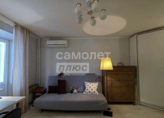 Продаю 2-ком. квартиру, 55 м2, Йошкар-Ола, Первомайская улица, 79, микрорайон Оршанский