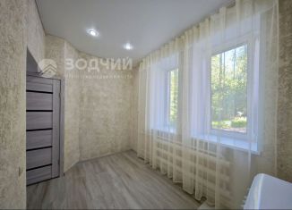 Продается 2-комнатная квартира, 46.9 м2, Канаш, проспект Ленина, 31